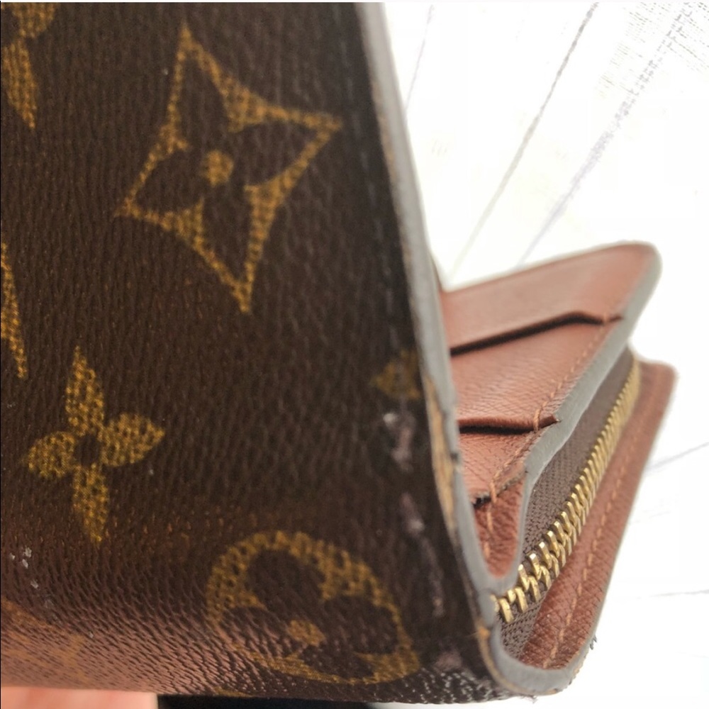 Louis Vuitton Monogram Compact Wallet - Vintage - Picture 7 of 8